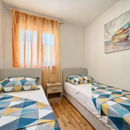 Apartment With A Swimming Pool Kastel Luksic, - 20582