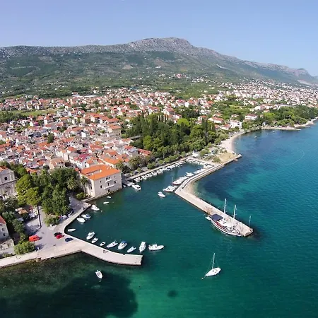 With A Swimming Pool Kastel Luksic, - 20582 Apartment *