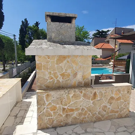 Family-friendly With Swimming Pool Kastel Luksic, - 20582