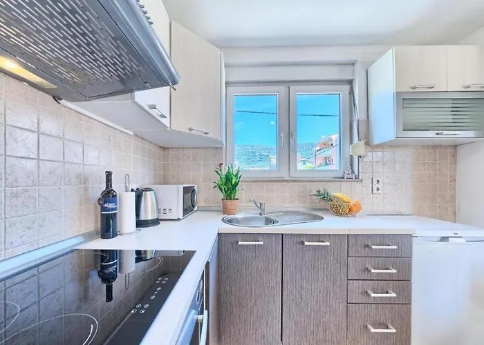 Apartmán Family-friendly With Swimming Pool Kastel Luksic, - 20582 Kaštela